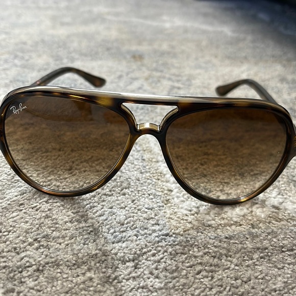 Ray-Ban Accessories - Ray Ban Sunglasses CATS 5000 Classic